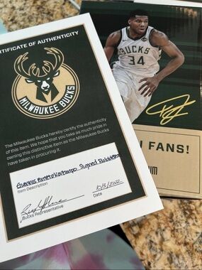 Authentic NBA Signed Giannis Antetokounmpo Milwaukee Bucks Giveaway Bobblehead
